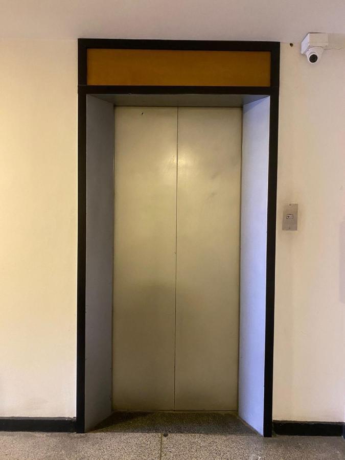 Hostal - Hotel - Apartaestudios Amoblados Chapinero Las Mandarinas - Coworking Bogotá Dış mekan fotoğraf